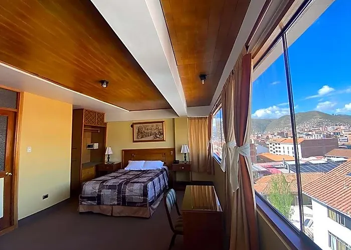 El Puma Hotel 3*